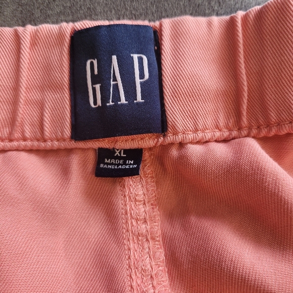 Gap pink shorts size xl - Picture 8 of 9